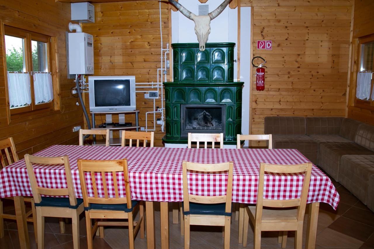 Szazszorszep Es Liliom Apartment Szigetbecse Luaran gambar